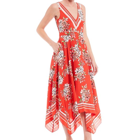 Vince Camuto Womens Red Floral Print 